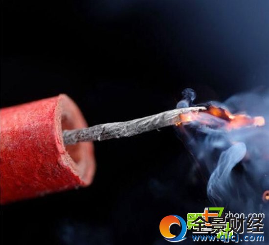 春節(jié)醉酒花樣百出:那姿勢令人哭笑不得