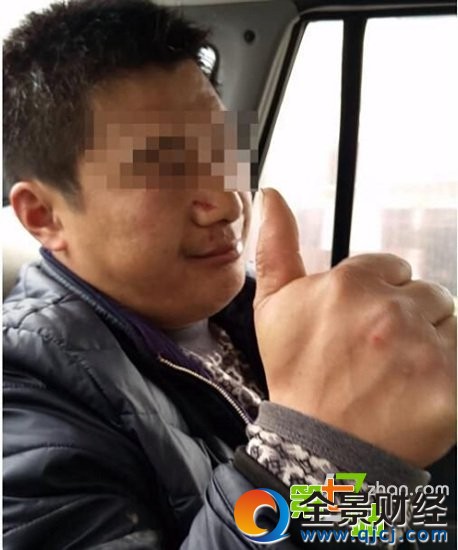 春節醉酒花樣百出:那姿勢令人哭笑不得
