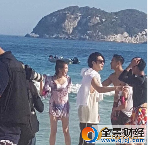 《花少3》路透照來了!古力娜扎江疏影穿比基尼比美