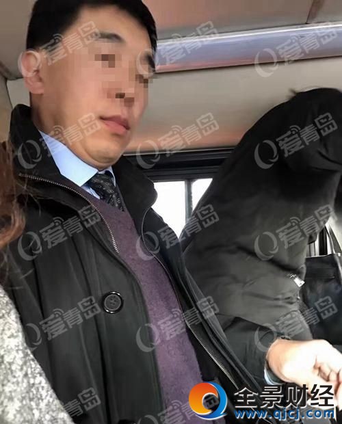 女子公交車上遭遇
